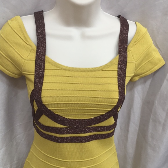 WOW Couture-Sleek and sexy cocktail dress! - Picture 2 of 4